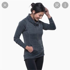 Kuhl Lea Pullover cowl neck top Size Medium Heathered gray